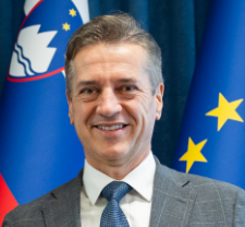 Robert Golob